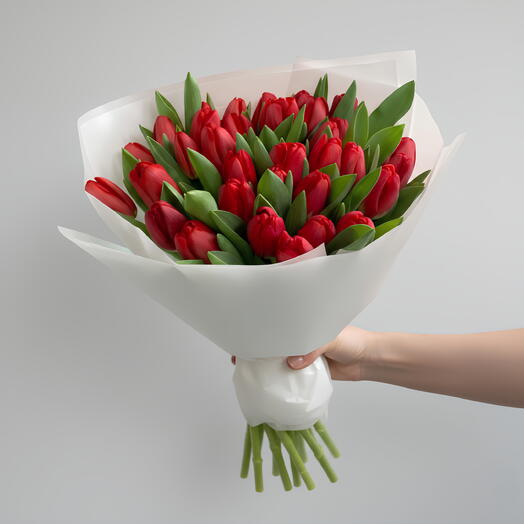 Crimson Promise Tulip Bouquet — 31 Red Tulips | Bold Gift of Love, Passion   Heartfelt Admiration