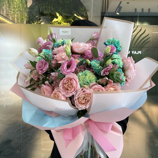 bouquet "Shimmering tenderness"