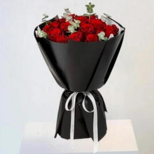 Midnight _ букет из 21 роскошной красной розы для годовщины или дня рождения