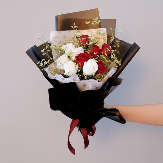 Unfading Adoration Ensemble Roses Bouquet