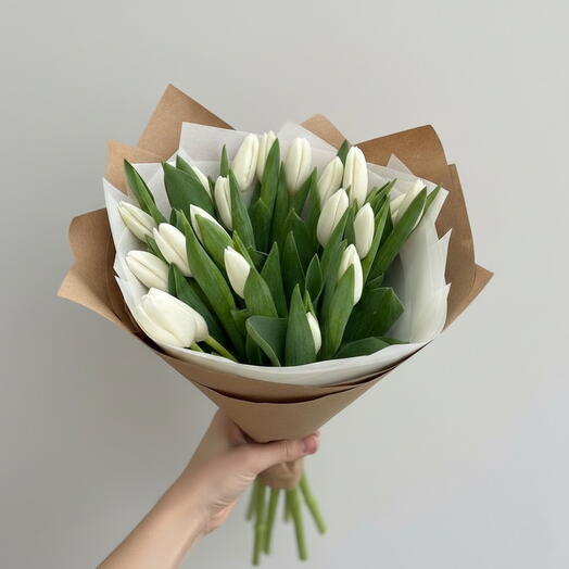 20 White Tulips Bouquet