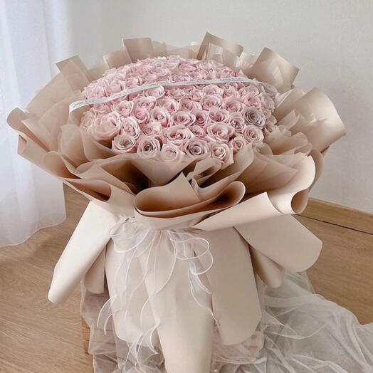 50 Pink Roses Love   Grace Bouquet