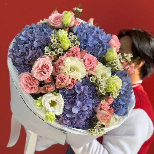 Blue Garden Elegance Bouquet
