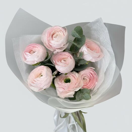 Flowers bouquet with pink ranunculus 7 pc