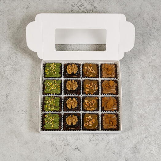 Premium brownie box of 16 pcs