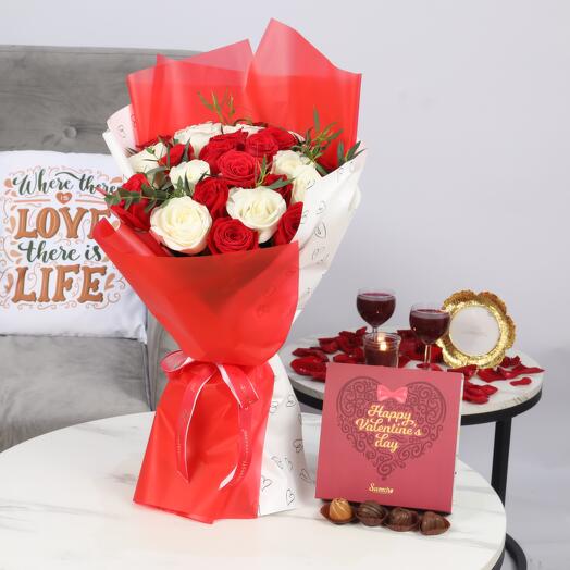 Красно-белая красавица и шоколадные конфеты ко Дню святого Валентина от Sweecho 16 шт