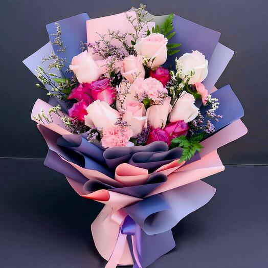 Букет из розовых анютиных глазок P