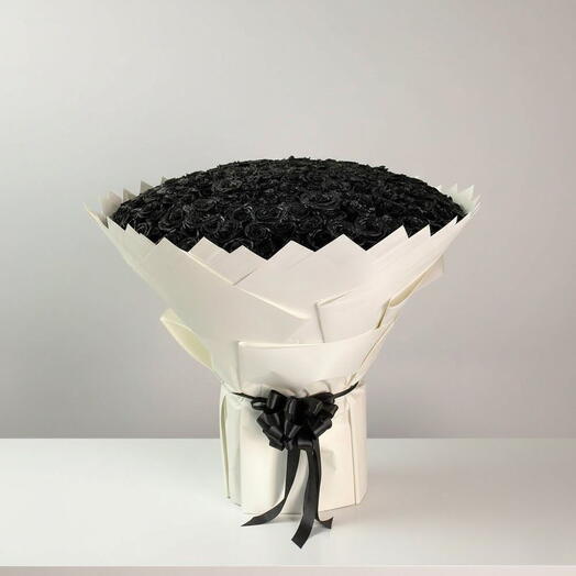 Obsidian Love – 201 Black Roses