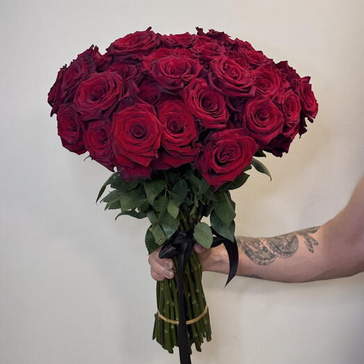 Букет из 51 красной розы на годовщину или День Святого Валентина