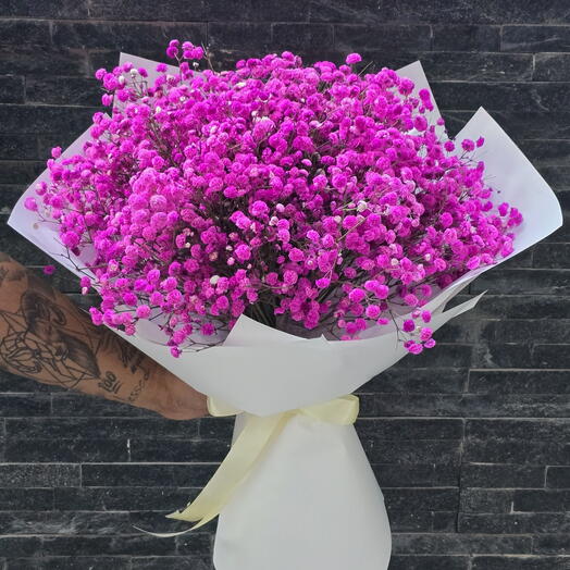 Розовый букет гипсофилы