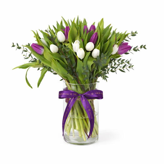 Ваза Grand Elegance с 31 тюльпаном