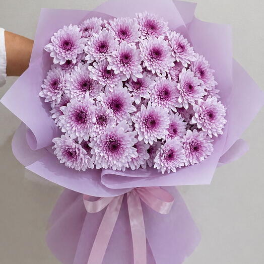 Букет из фиолетовых хризантем