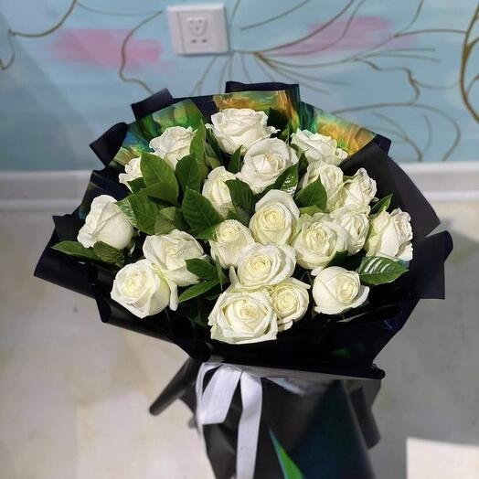 Bouquet of white roses 21