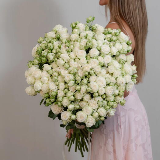 White Spray Roses Bouquet 51