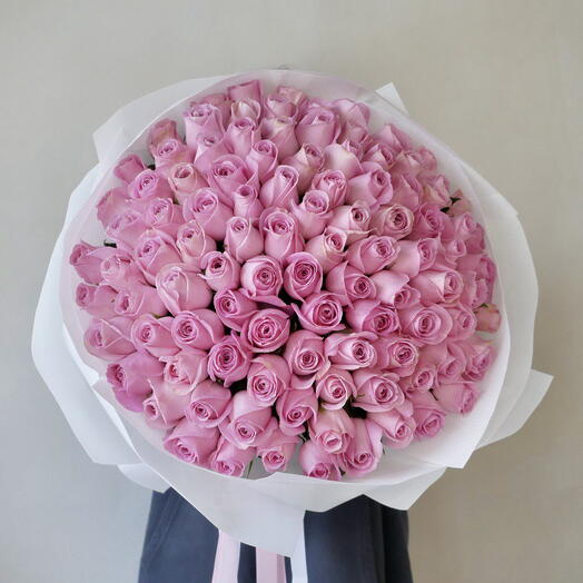 Blushing 101 роскошный розовый букет из роз для годовщины или дня рождения
