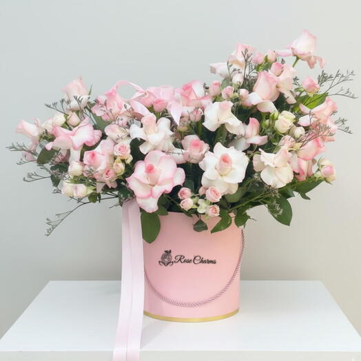 Elegancia Sonrosada – 21 Rosas Rosadas