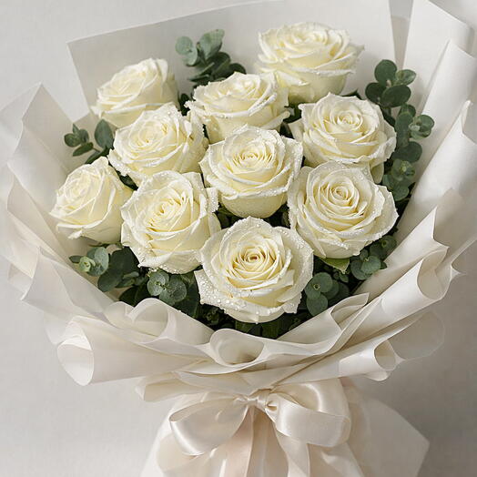 Pure Love – 15 White Roses