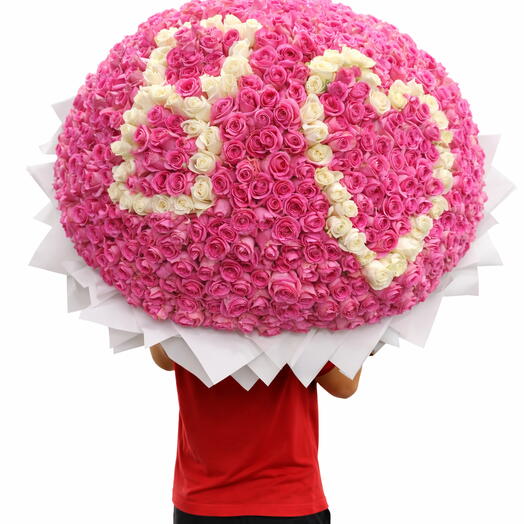 501 Pink   White Roses Luxury Heart Bouquet