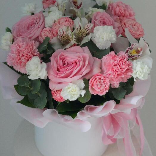 РОЗОВАЯ   БЕЛАЯ КОРОБКА