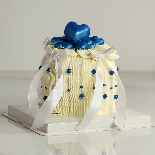 كعكة بنتو بقلوب زرقاء