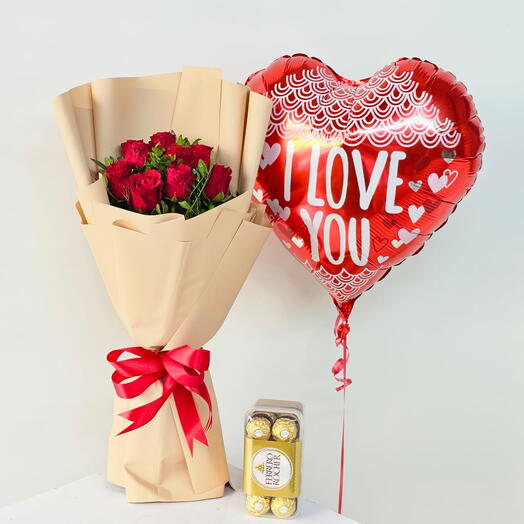 Roses Balloon   Ferrero