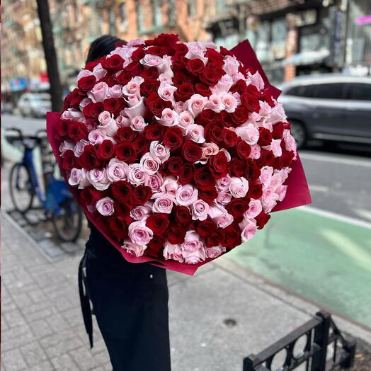 Розоватый Красный