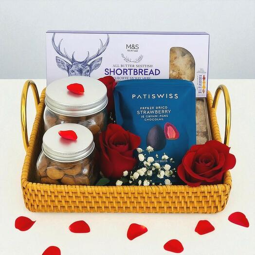 Премиальная подарочная корзина с деликатесами