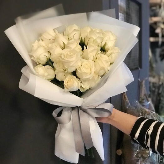 Premium 20 White Rose Bouquet