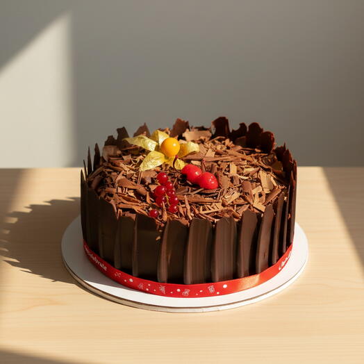 Симфония чёрно-белого леса | Двойной шоколадно-вишневый торт – Дубай