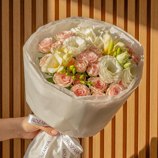 Blush   Ivory Garden Hand-Tied