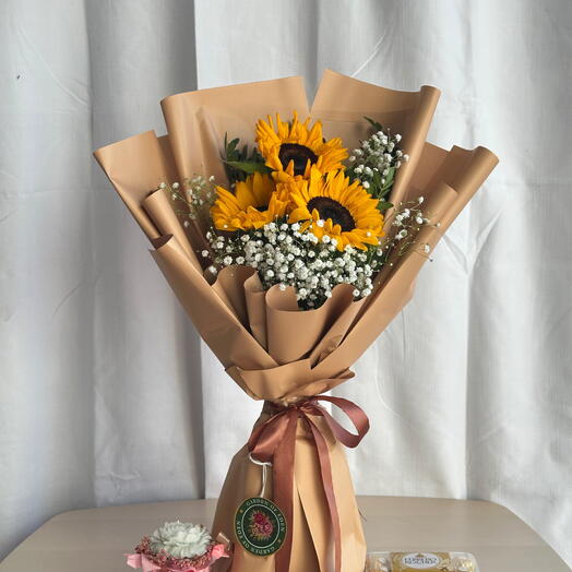 Подарочный набор для выздоровления с подсолнухами, свечой, шоколадом