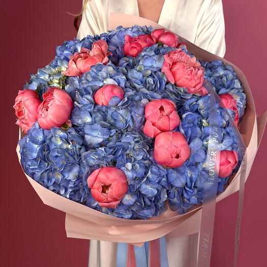 Hydrangea Dose: Bouquet of Hedrangeas and Peonies
