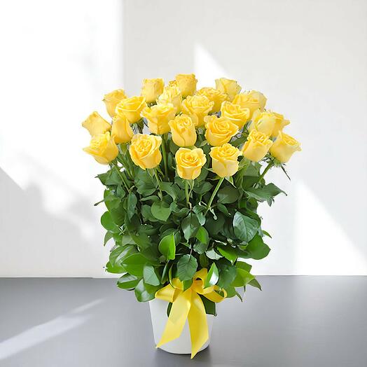 25 Yellow Rose Arrangement