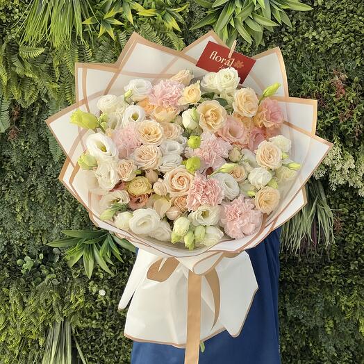 Melody in Peach Bouquet