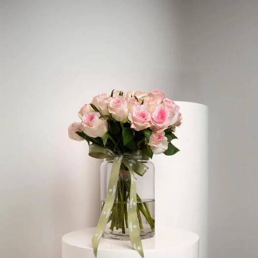 Ваза Мандала из роз