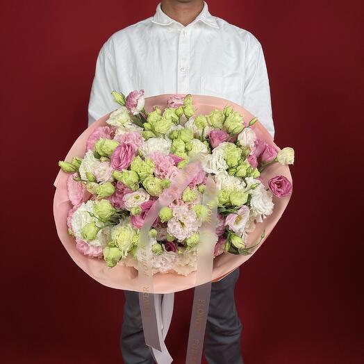 Пастельный променад: букет №35 из эустомы смешанных цветов