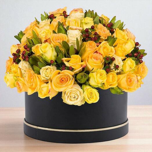 Rose jaune   Rose bébé dans une boîte