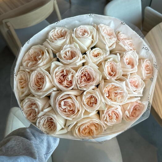 Кремовый куполообразный букет O Hara