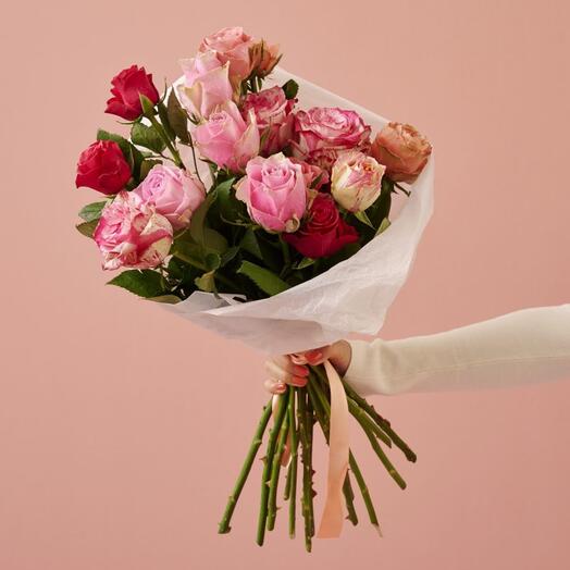 Valentine Assorted roses bouquet