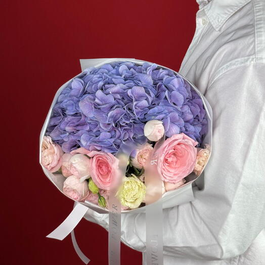 Lilac Haze: Small Bouquet of Hydrangeas, Roses and Eustomas
