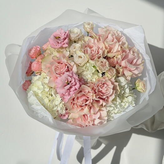 Букет «Нежный румянец и элегантность»