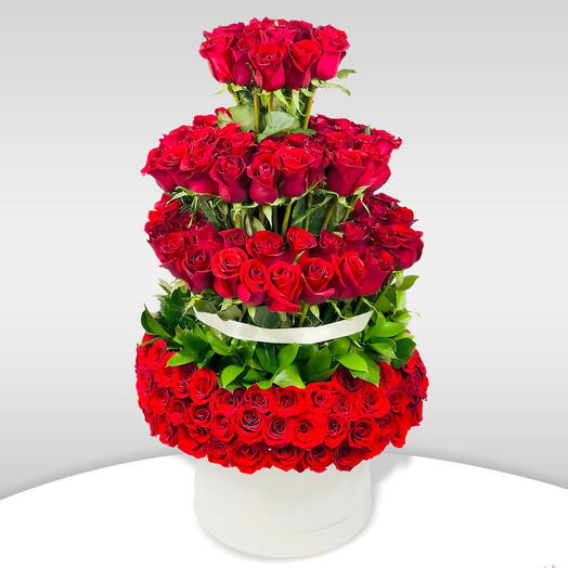 Caja con arreglo de rosas rojas de lujo de 4 niveles