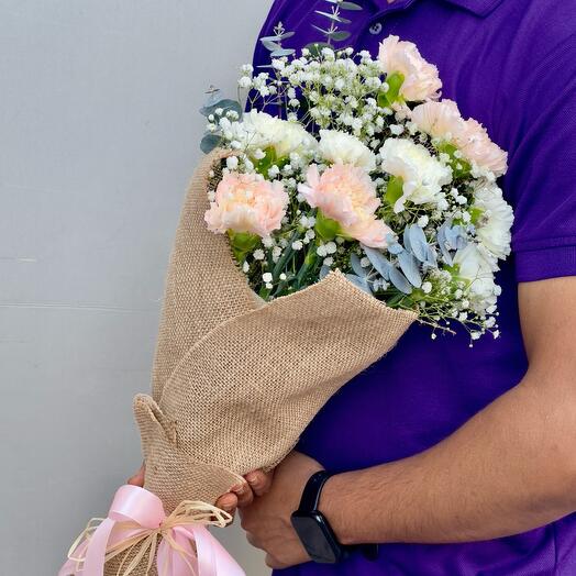 Carnation Bouquet | 11 Pink   White Blooms for Love   Grace | Dubai Flowers Online