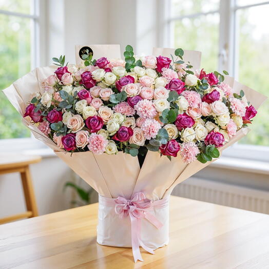 Blush   Berry Rose Bouquet🌸