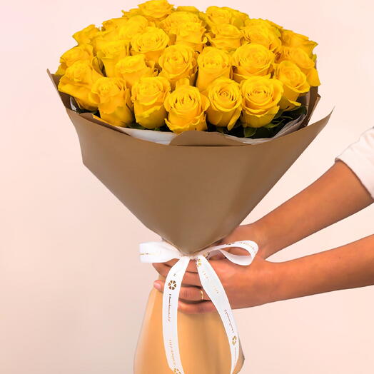 36 YELLOW ROSE BOUQUET
