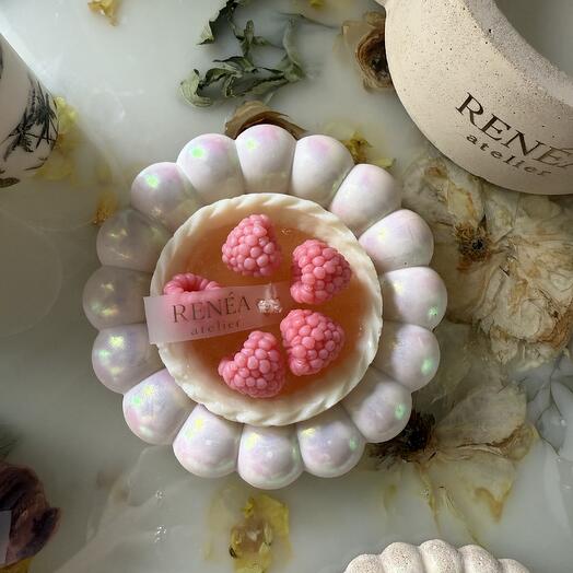 Scented candle raspberry tartlet