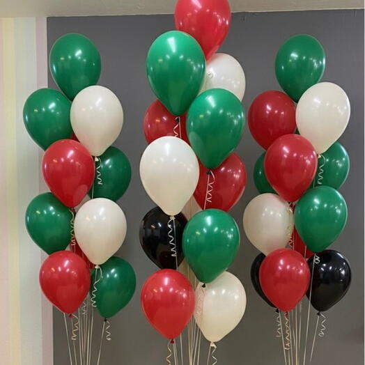 Ramos de globos para la celebración nacional de los EAU