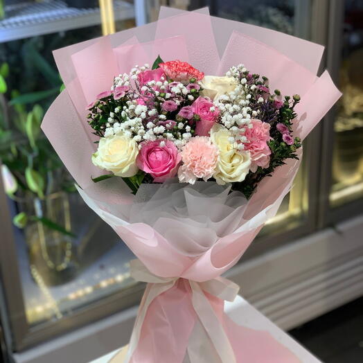 Букет из разных сортов — прекрасный подарок.