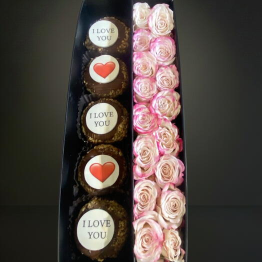 ПОДАРОЧНАЯ КОРОБКА К ДНЮ СВЯТОГО ВАЛЕНТИНА С РОЗОЙ И ШОКОЛАДНЫМИ КОНФЕТАМИ (5 ШТ.) ВЕРСИЯ 3