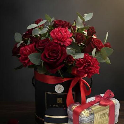 Rosas rojas y 16 Ferrero Rocher